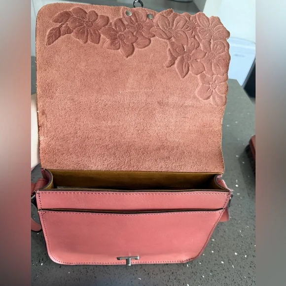 Patricia Nash Pink Floral Embossed Leather Crossbody Bag - Picture 7 of 10